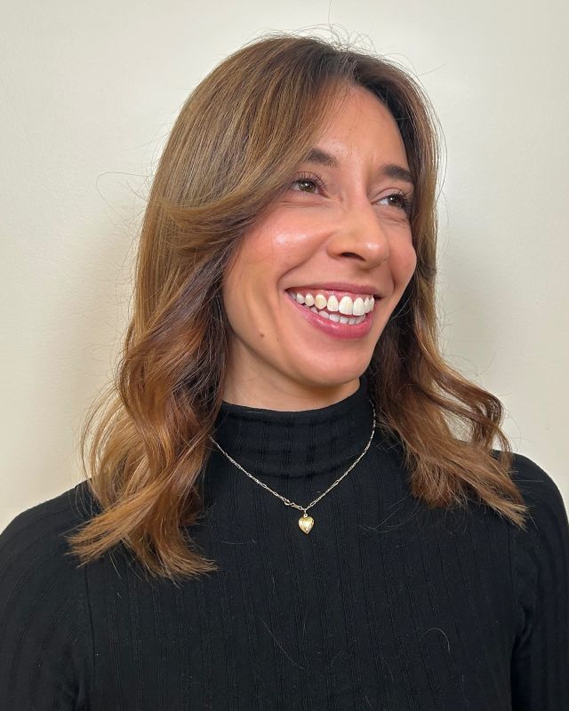 ✨ @marionassouline nous a fait confiance pour un relooking tout en douceur et élégance ! 💇🏻‍♀️

👉 Coupe réalisée par Margo, suivie d’un Gloss 2en1 pour sublimer ses reflets, et un magnifique brushing bouclé signé Yanis. 🌟

🌍 Retrouvez-nous dans l’un de nos 4 salons à Marseille :
📍 22bis avenue du Prado
📍 148 rue de Rome
📍 82 rue Paradis
📍 Centre commercial Printemps La Valentine

📞 Prenez rendez-vous sur maison-lvm.fr ou appelez-nous au 04 87 330 440.

#makeadifference #jeanlouisdavidmarseille #coiffeurmarseille #jldaddict #collectionautomnehiver2024 #coiffeur #coupe #blayage #jld #marseille